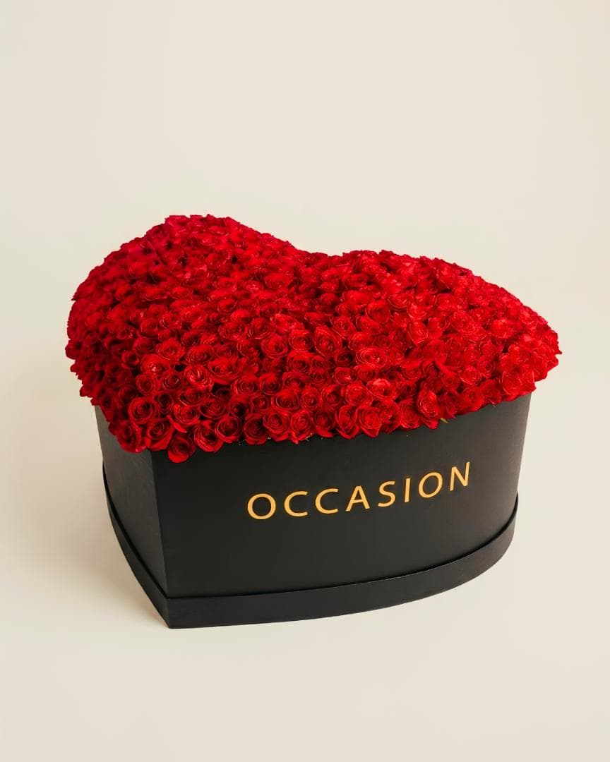 Corazón Negro con 1000 Rouge Roses